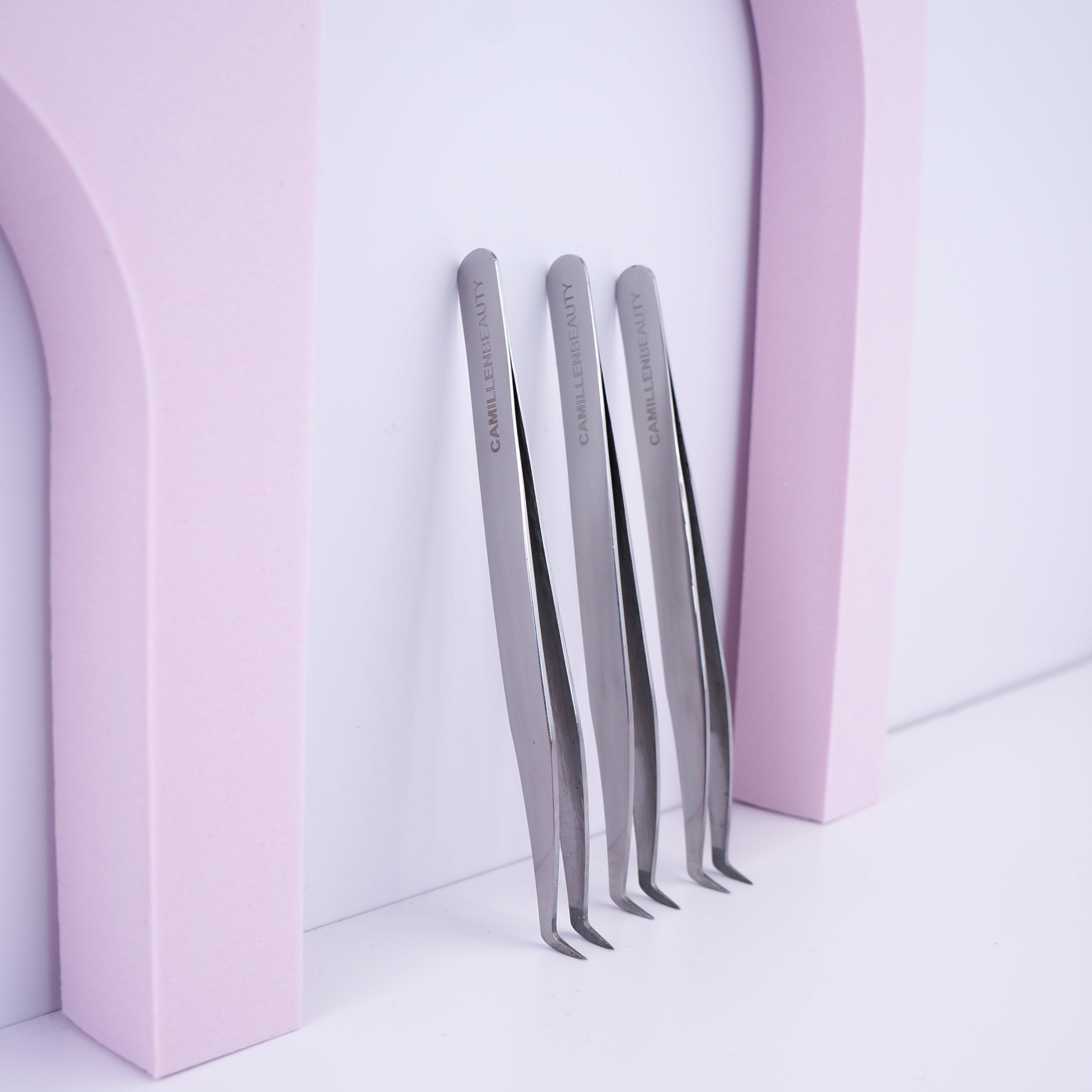 Shiny collection boot tweezer